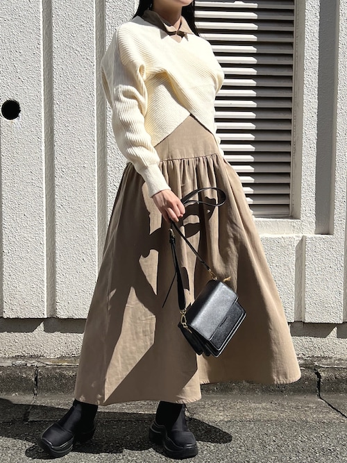 Chacott（チャコット）の「ローズモチーフニットカシュクール