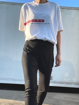「PRADA（プラダ）のアイテム（トップス）」を使った、yumさん（レディース・162cm）の秋コーディネート