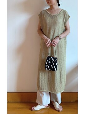 「apres jour mignon（アプレジュールミニョン）のシュエットフレアパンツ【ZOZOTOWN限定アイテム】（その他パンツ、グリーン系）」を使った、WEAR 中国さん（レディース）の夏コーディネート
