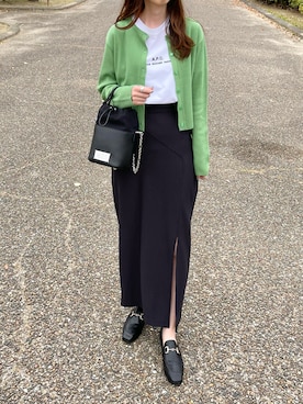 「select MOCA（セレクトモカ）の柔らかく履きやすいフェイクレザーゴールドビット付きローファー（ローファー）」を使った、aikoさん（レディース・165cm）の春コーディネート