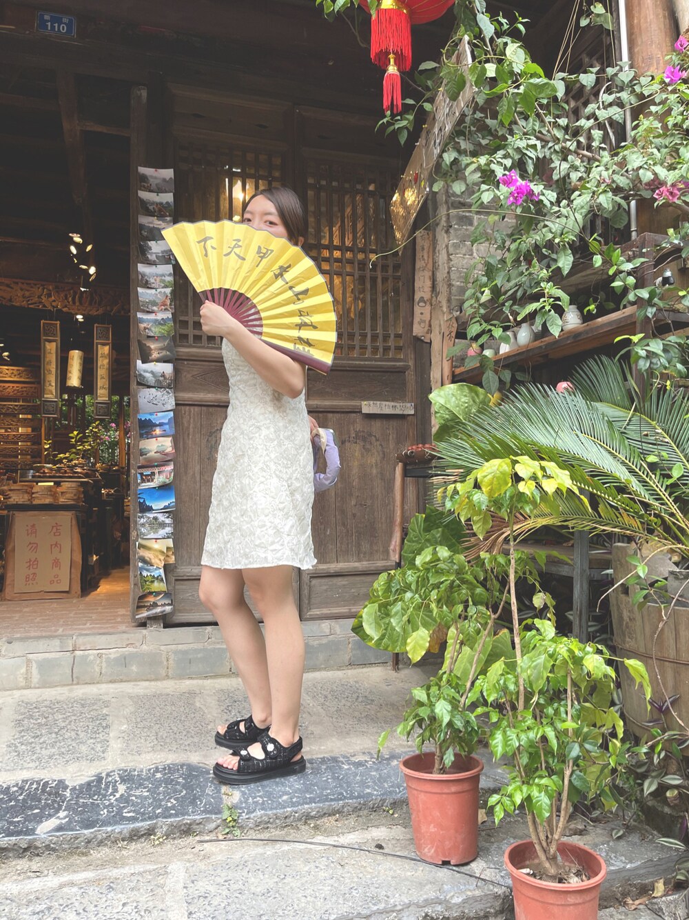 「MEI YANGのアイテム（ワンピース、ホワイト系）」を使った、Yokokoさん（レディース・162cm）の夏コーディネートの1枚目の写真