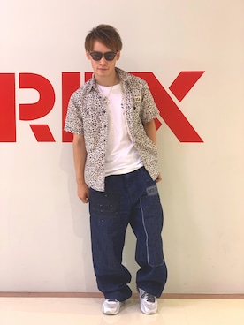 「フラワープリント」｜「アイテム（ファッション雑貨）」を使った、RYOさん（メンズ・163cm）の夏コーディネート