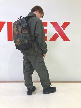 「AVIREX（アヴィレックス）のアイテム（ナイロンジャケット）」を使った、RYOさん（メンズ・163cm）の冬コーディネート