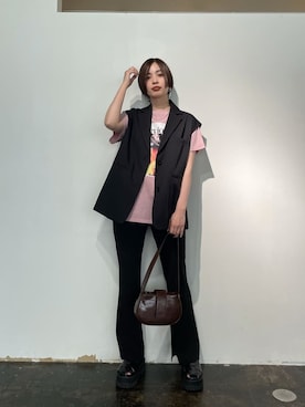 「EMODA（エモダ）のアイテム（ベスト）」を使った、永田沙織(EMODA)さん（レディース・163cm）の春コーディネート