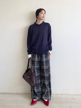 「eL（エル）の【eL】Sheer Fit Soft Pullover LS/1063183（Tシャツ/カットソー、ホワイト系）」を使った、フィーさん（レディース・164cm）の秋コーディネート