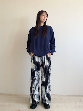 「JEANASIS（ジーナシス）の2WAYバックルサボ/1066512（モカシン/デッキシューズ、ブラック系）」を使った、フィーさん（レディース・164cm）の秋コーディネート