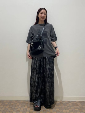 「JEANASIS（ジーナシス）のアイテム（パンツ）」を使った、フィーさん（レディース・164cm）の夏コーディネート