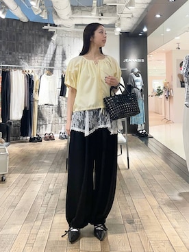 「JEANASIS（ジーナシス）のアイテム（パンツ）」を使った、フィーさん（レディース・165cm）の春コーディネート