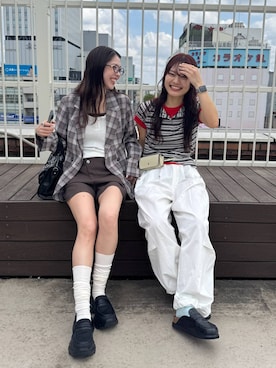 「JEANASIS（ジーナシス）のアイテム（パンツ）」を使った、フィーさん（レディース・165cm）の春コーディネート