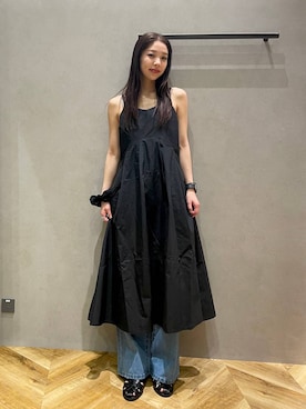 「eL（エル）のアイテム（シューズ）」を使った、フィーさん（レディース・165cm）の春コーディネート