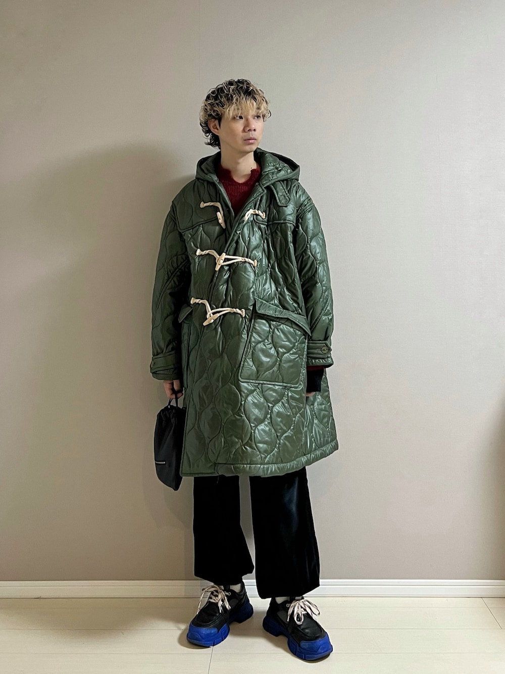 ア*マ様 サコッシュ レザー 巾着 日本製 PUBLIC TOKYO ⭐︎ ショ PUBLIC TOKYO（パブリックトウキョウ）の「〈ユニセックス〉レザー巾着