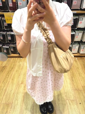 「アイテム（ワンピース、ピンク系）」を使った、Aさん（レディース・160cm）の秋コーディネート