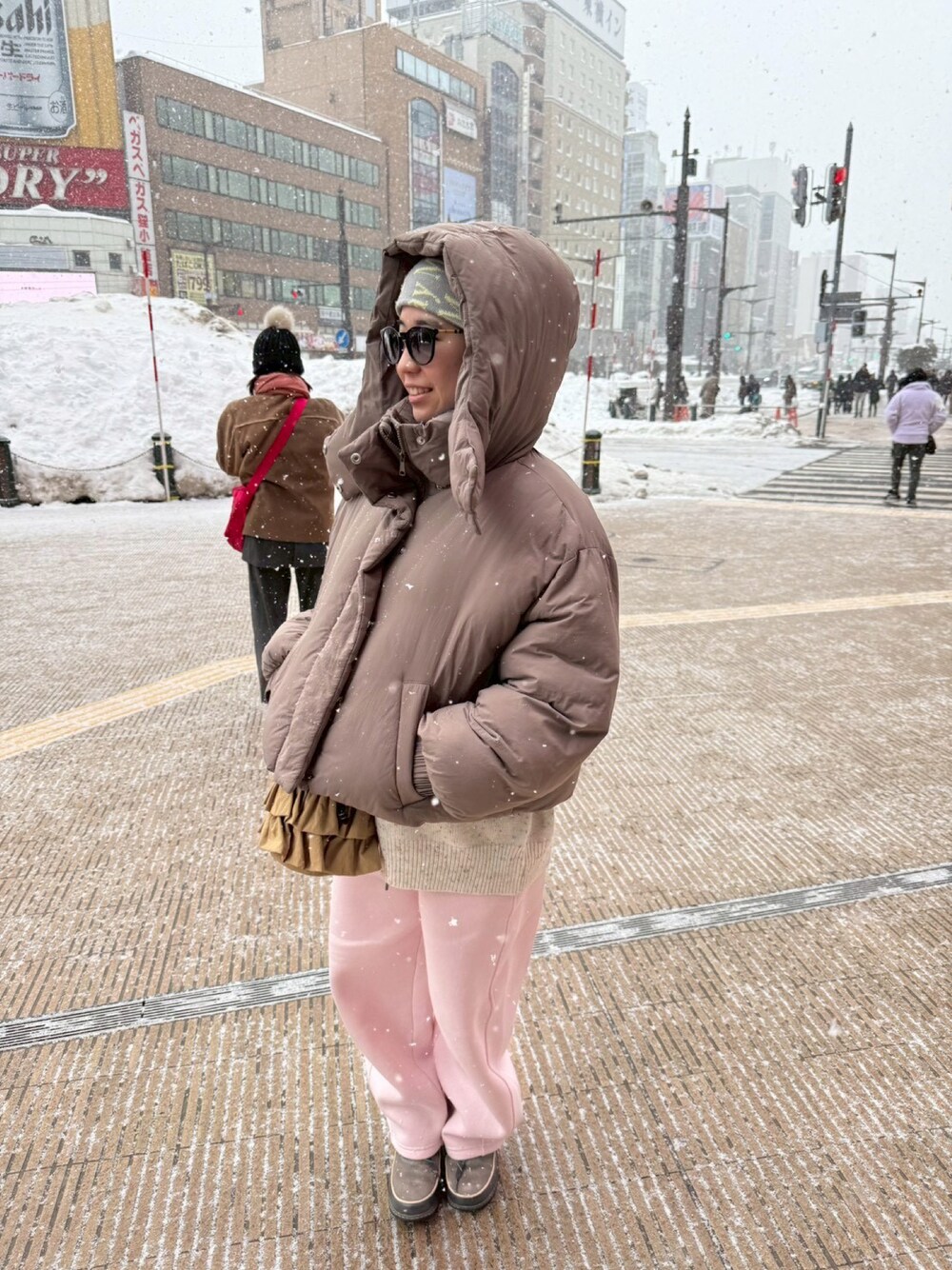 GAP（ギャップ）の「クロップド デュベ ラップ パファージャケット