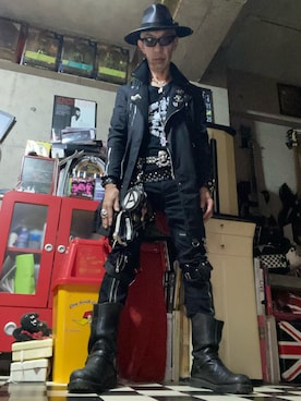 「アイテム（ライダースジャケット）」を使った、Takaya さん（メンズ・172cm）の秋コーディネート