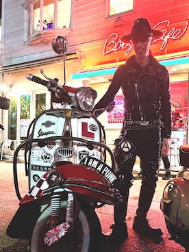 「アイテム（デニムパンツ）」を使った、Takaya さん（メンズ・172cm）の秋コーディネート