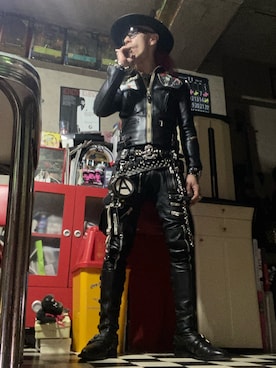 「アイテム（アナログ腕時計）」を使った、Takaya さん（メンズ・172cm）の秋コーディネート