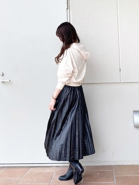 「アイテム（パーカー、ホワイト系）」を使った、nahoさん（レディース・166cm）の秋コーディネート