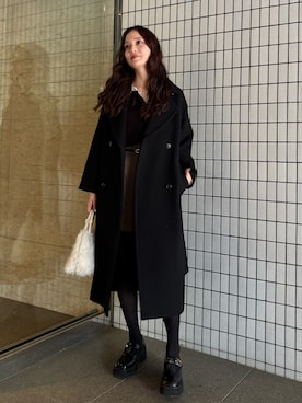 「アイテム（ステンカラーコート）」を使った、藤井さん（レディース・167cm）の夏コーディネート