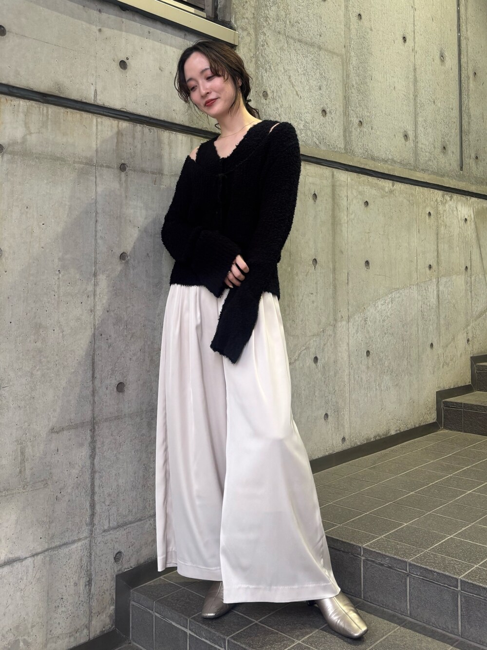 サテンパンツコーデ」の人気ファッションコーディネート - WEAR