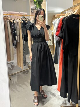「LAGUNAMOON（ラグナムーン）のミドルヒールカッティングミュール（サンダル）」を使った、藤井さん（レディース・166cm）の春コーディネート