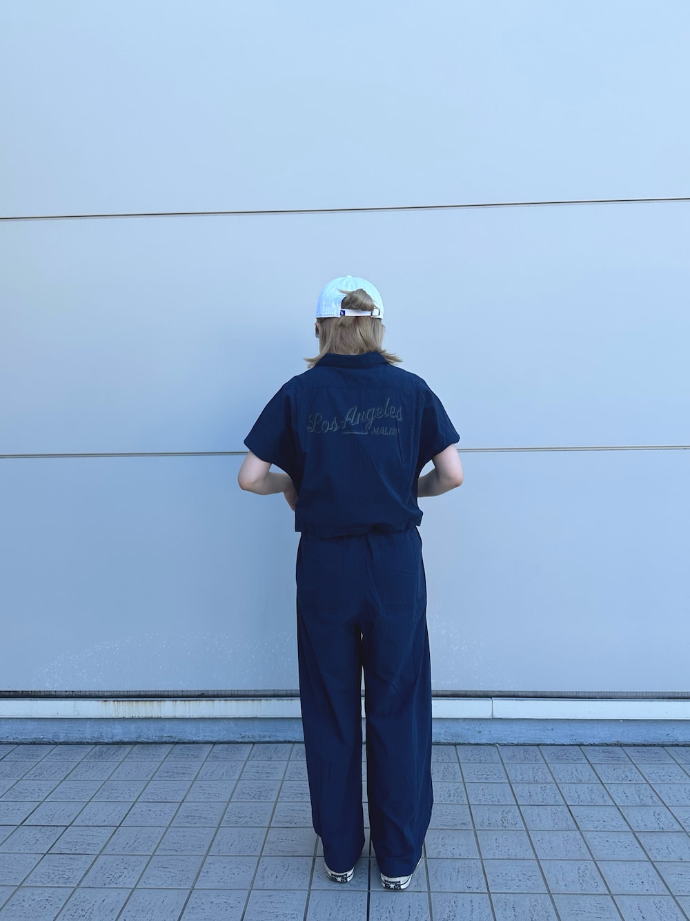 「カジュアル、夏、オールインワン、AVIREX、ootd、夏コーデ、ラクチンコーデ、おしゃれさんと繋がりたい、AVIREXBelle、いいね、save、フォローお願いします🤑」｜「AVIREXのALL IN ONE/ オールインワン（つなぎ/オールインワン、ブルー系）」を使った、Oga.さん（レディース・158cm）の秋コーディネートの1枚目の写真