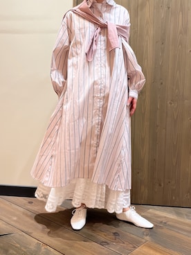 「ストライプワンピース」｜「アイテム（スリッポン）」を使った、Yukari さん（レディース・160cm）の春コーディネート