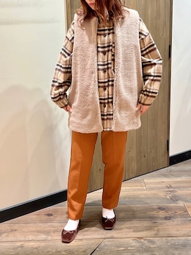 「rps（アールピーエス）のアイテム（スラックス）」を使った、Yukari さん（レディース・160cm）の秋コーディネート