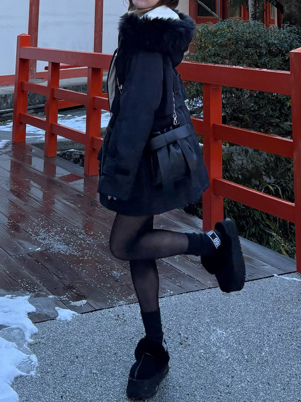 【美品・一度着用のみ】UGG W FUNKETTE　ブラック ファンケット アグ UGG Funkette アグ ファンケット 黒 ブラック - メルカリ