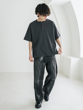 「Rocky Monroe（ロッキーモンロー）のオーバーサイズ T/Cワッフルヘンリーネック半袖Tシャツ（Tシャツ/カットソー、グレー系）」を使った、Rocky Monroeさん（メンズ・172cm）の夏コーディネート