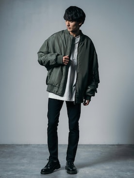 「Audience（オーディエンス）のアイテム」を使った、Rocky Monroeさん（メンズ・176cm）の秋コーディネート