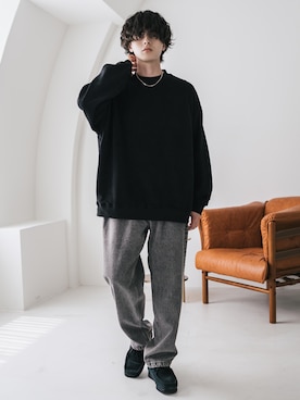 「Rocky Monroe（ロッキーモンロー）のルーズシルエットワイドデニムパンツ（デニムパンツ、ブラック系）」を使った、Rocky Monroeさん（レディース・173cm）の秋コーディネート