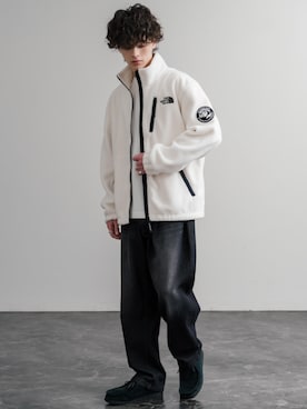 Rocky Monroeさんのコーディネート