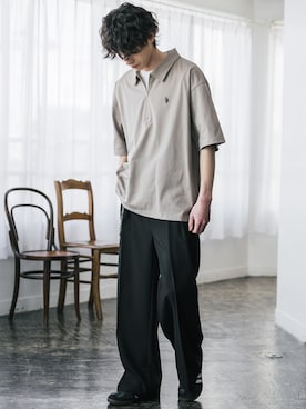 「Rocky Monroe（ロッキーモンロー）のセミワイド2タックストレートスラックス（スラックス、ブラック系）」を使った、Rocky Monroeさん（メンズ・172cm）の夏コーディネート