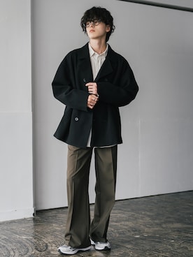 「アイテム（ピーコート）」を使った、Rocky Monroeさん（メンズ・173cm）の秋コーディネート