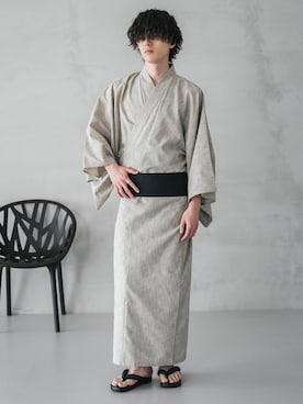 「Rocky Monroe（ロッキーモンロー）のしじら織りワンタッチ帯付きメンズ浴衣2点セット（浴衣、ホワイト系）」を使った、Rocky Monroeさん（メンズ・172cm）の夏コーディネート