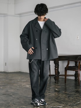 「アイテム（ピーコート）」を使った、Rocky Monroeさん（メンズ・173cm）の秋コーディネート