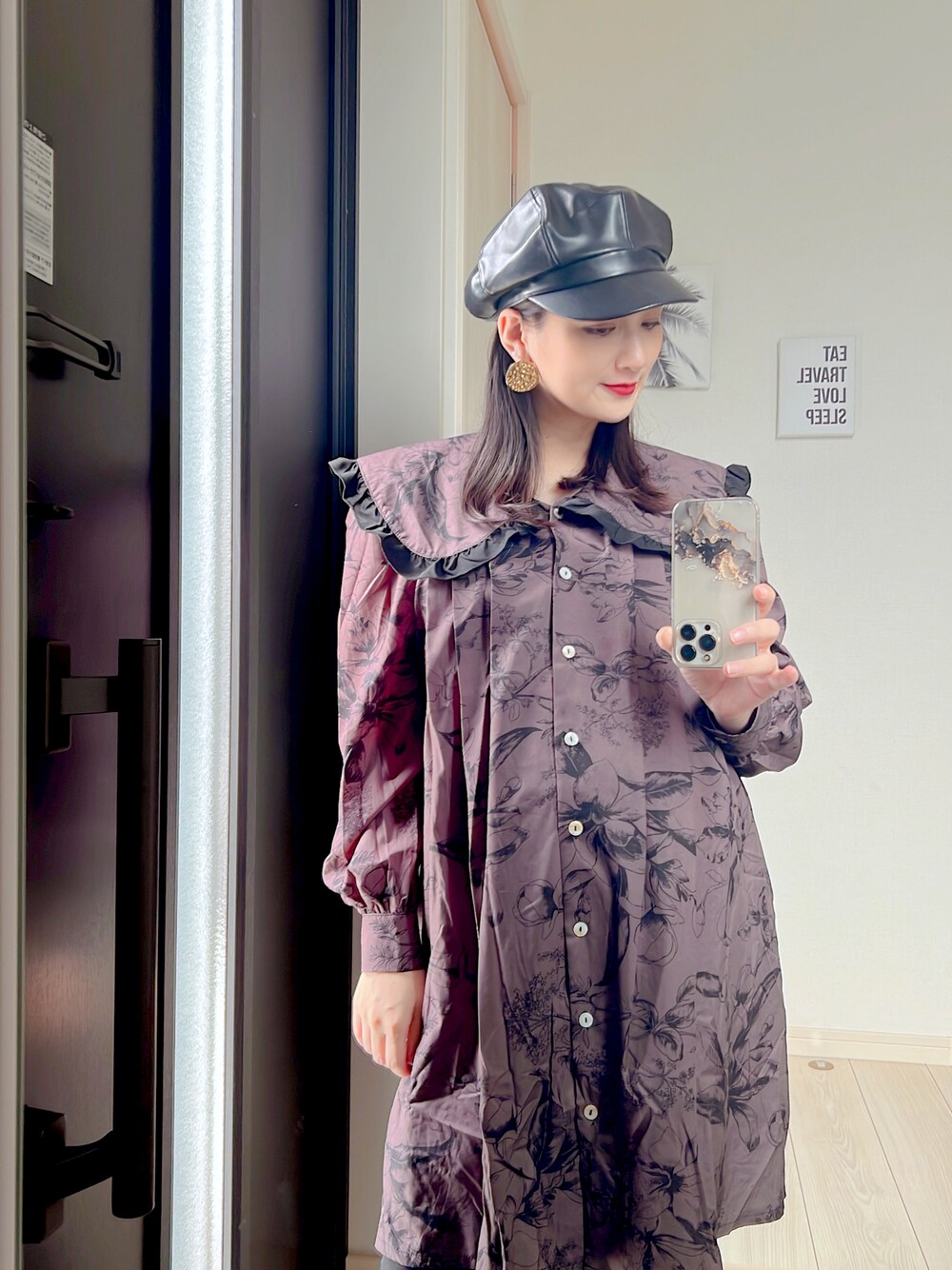「秋コーデ、レザーキャスケット、マタニティコーデ、マタニティファッション、おしゃれさんと繋がりたい、セレクトショップ、ゆったりシルエット、プチプラコーデ、秋トレンド2021」｜「charubonのアイテム（ワンピース、その他）」を使った、yさん（レディース・158cm）の秋コーディネートの1枚目の写真