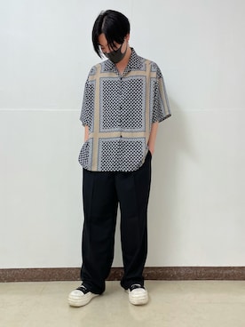 「DANKE SCHON（ダンケシェーン）のアイテム（スラックス）」を使った、ハヤカワカイさん（メンズ・173cm）の夏コーディネート
