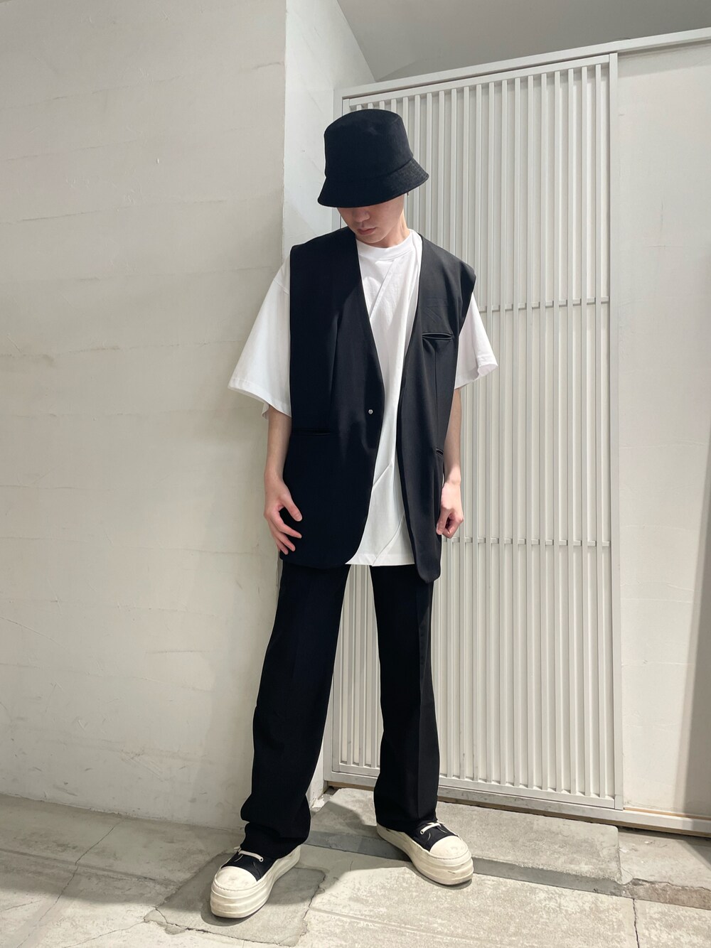 DANKE SCHONのノーカラージャケットを使った人気ファッション