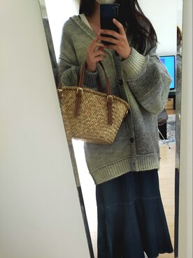 「しまむら（シマムラ）のアイテム（トートバッグ、ブラウン系）」を使った、yuseさん（レディース・168cm）の冬コーディネート