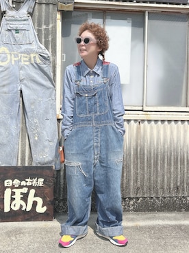 「BLUE BELLの古着のアイテム（サロペット/オーバーオール、ブルー系）」を使った、ぽん。さん（レディース・158cm）の春コーディネート