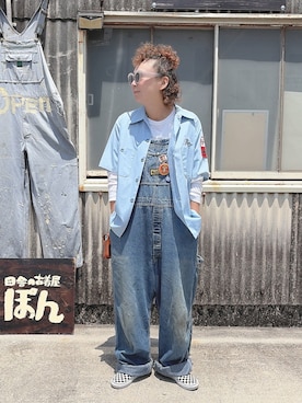 「古着のアイテム（シャツ/ブラウス、ブルー系）」を使った、ぽん。さん（レディース・158cm）の春コーディネート