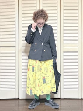 「古着のアイテム（スカート、イエロー系）」を使った、ぽん。さん（レディース・158cm）の春コーディネート
