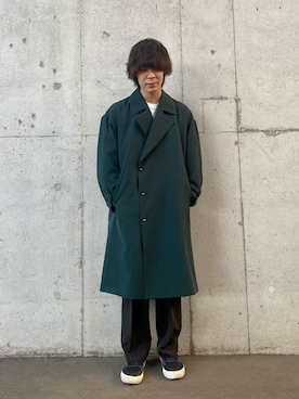 「緑」｜「アイテム（トレンチコート）」を使った、ササキさん（メンズ・172cm）の冬コーディネート