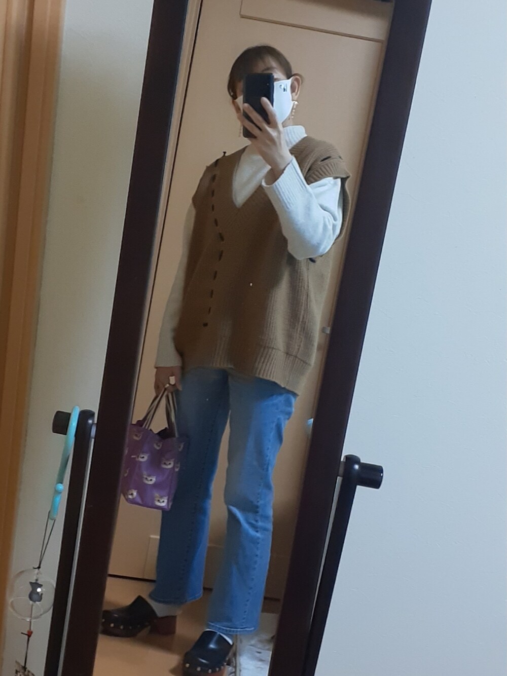 「大人カジュアル、シンプルコーデ、パンツスタイル、フレアパンツ、UNIQLO、プチプラ、春コーデ、ラクチンコーデ」｜.A.さん（レディース・164cm）の春コーディネートの1枚目の写真