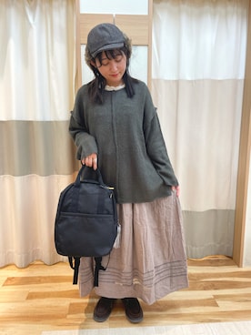 「kazumiコラボ」｜「アイテム（キャップ）」を使った、カワモトさん（レディース・159cm）の秋コーディネート