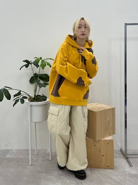 「PBLIM（ページボーイリム）のアイテム（パーカー）」を使った、KUMiさん（レディース・159cm）の秋コーディネート