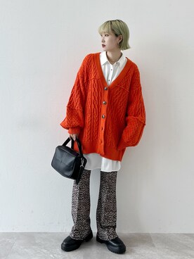 「PBLIM（ページボーイリム）のアイテム（スラックス）」を使った、KUMiさん（レディース・159cm）の秋コーディネート