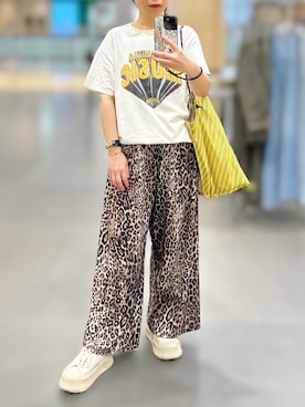 「アイテム（チノパンツ）」を使った、jolinwangさん（レディース・159cm）の秋コーディネート