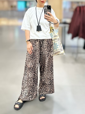 「アイテム（チノパンツ）」を使った、jolinwangさん（レディース・159cm）の秋コーディネート